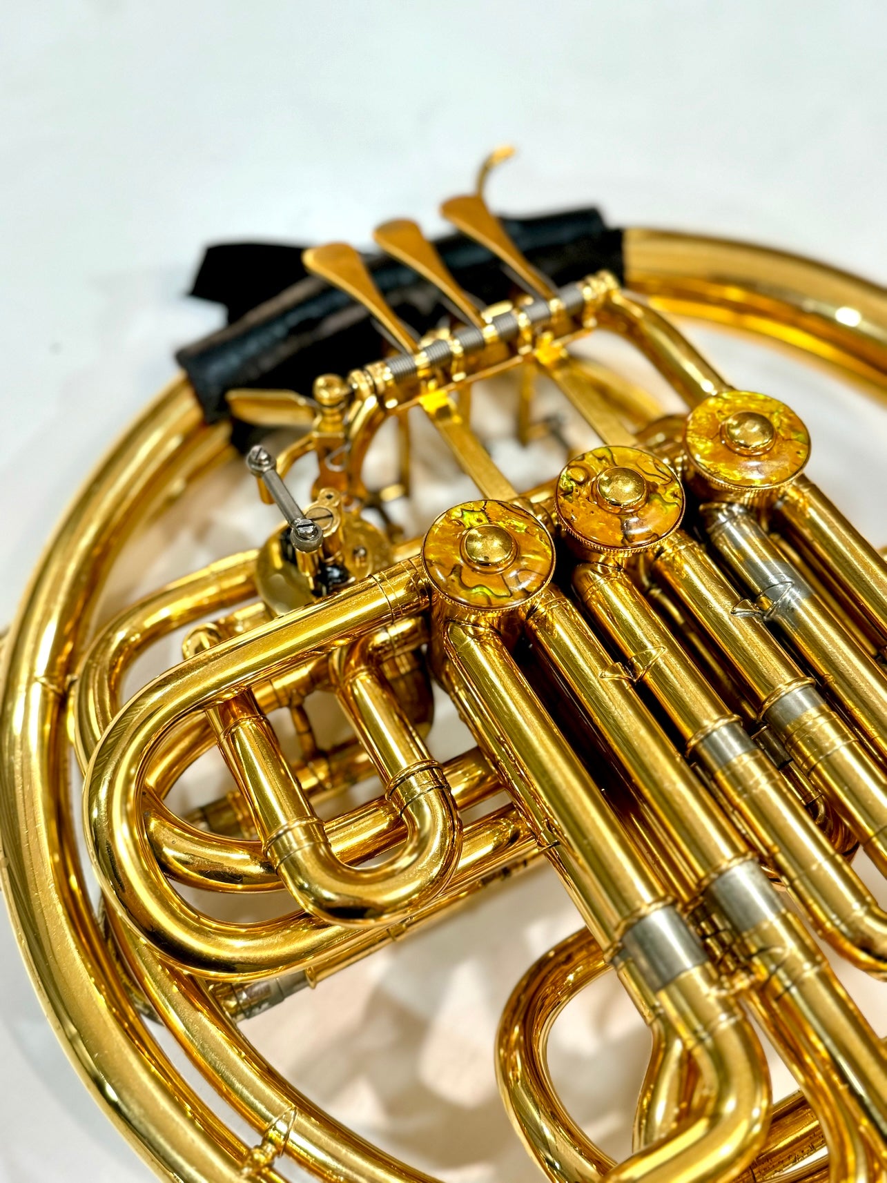 Alexander 103 Gold Lacquered, Detachable Bell, Bb/F Double French Horn (Pre-Owned)