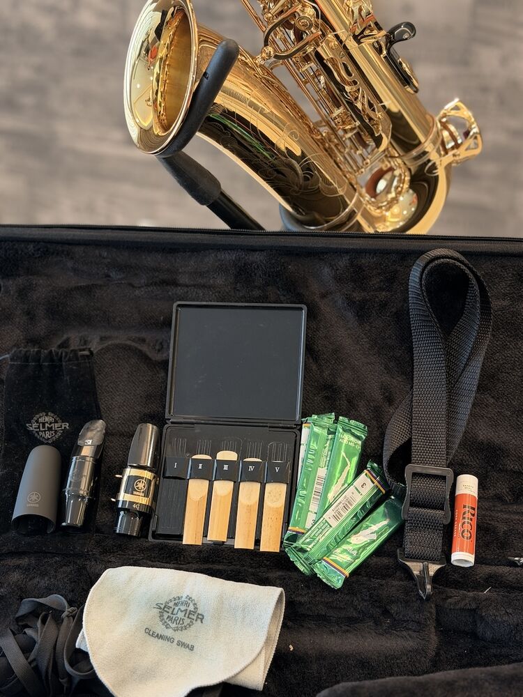 Yamaha YAS-62III Alto Saxophone - image 11